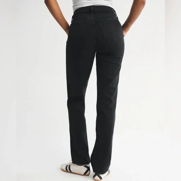 Abercrombie & Fitch Women's
Curve Love Mid Rise 90s Straight Black Jean Size 26 - Picture 4 of 6